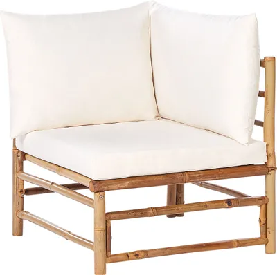 Produktbild von BELIANI Ecksessel Hellbraun und Cremeweiß Bambusholz mit Auflagen Kissen Boho Rustikal Modulares Eckteil Gartensessel Outdoor Terrasse Ausstattung