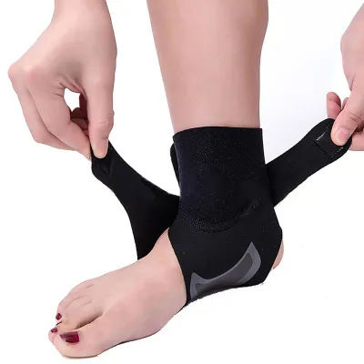 Image de Paire de bandages de sport pour chevilles, préviennent les blessures, légers, respirants, noirs, soutien pour femmes et hommes, L 42-45