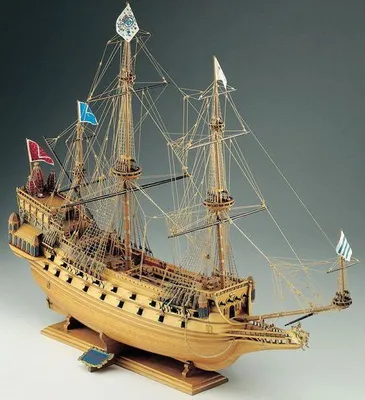 Produktbild von COREL La Couronne 1636 1:100 Bausatz