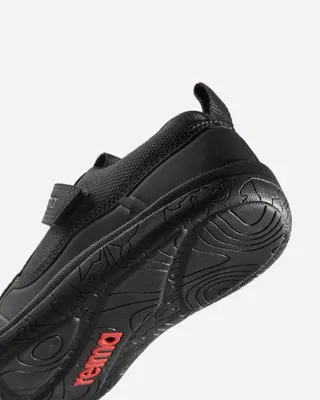 Produktbild von Reima Junior Kinder Schwarz Barfußschuhe Leicht Alltag 5400176A-9990