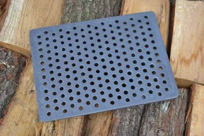 Obrázok produktu pre SEZAM rošt na kachle 32 x 24 cm liatinový liatinový rošt s otvormi krbový rošt štvorcový rošt na popol stolový rošt na kachle rošt na kachle krbový rošt