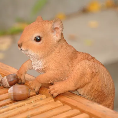 Image de Figurine d'écureuil pour clôture