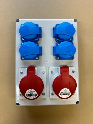 Produktbild von Stromverteiler Wandverteileren Steckdosenverteiler verdrahtet IP44 ungeschützt ROS1605/S