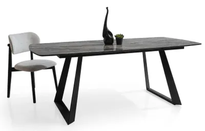 Immagine prodotto di Elegante tavolo da pranzo in legno pregiato dal design moderno