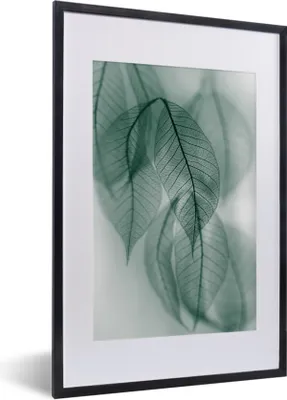 Produktbild von MuchoWow® Gerahmtes Poster Blätter - Grün - Natur - Stilleben 40x60 cm - Poster mit Schwarzem Bilderrahmen Wandposter Rahmen Foto Bilder - Poster in Rahmen
