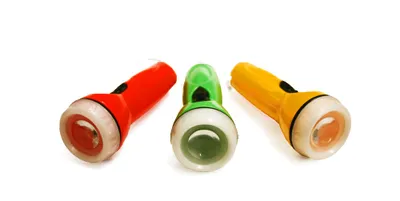 Produktbild von EDUPLAY 130-162 Schlüsselanhänger Mini Taschenlampe (Farbe zufällig, 1 Stück)