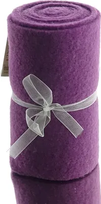 Produktbild von Wollfilzstreifen Aubergine violett aufgerollt 15 x 200 cm