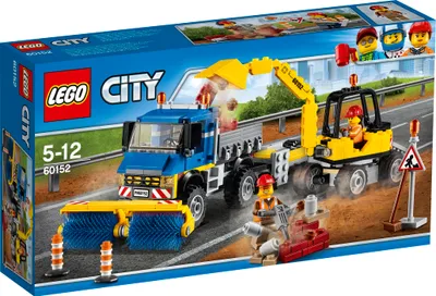 The image shows the packaging of a LEGO City road sweeper and excavator set, with the toy models displayed on the box.