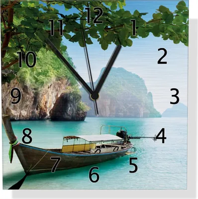 Produktbild von Wallario Design Wanduhr Fischerboot in Thailand  blaues Meer und Steinfelsen aus Aluverbund, Größe 30 x 30 cm