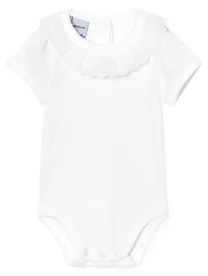 Productafbeelding van BABIDU babyromper met korte mouwen en een kantrand, gemaakt van 100% hypoallergene katoen
