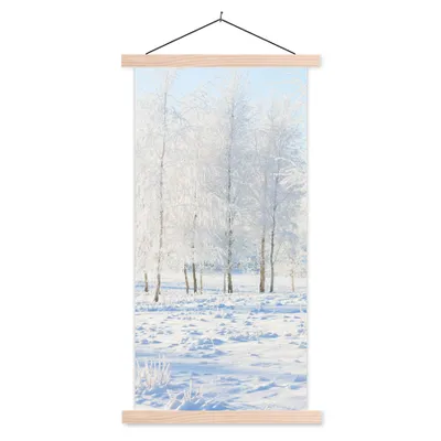 Produktbild von MuchoWow® Textilposter Schnee - Bäume - Winter 40x80 cm mit holzfarbenen Rahmen - Wohnzimmer