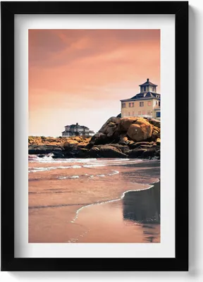 Produktbild von Sherman Cottage an der Küste– Wandbild mit Rahmen – Gerahmtes Bild  – Wanddekoration – 20x30 cm – Schwarz