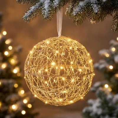 Obrázek produktu pro LED koule zlaté barvy, určená pro vnitřní i venkovní použití, s časovačem a dálkovým ovládáním – 30 cm – kovová svítící koule s 300 LED diodami, teplé bílé barvy, s možností stmívání a zástrčkou