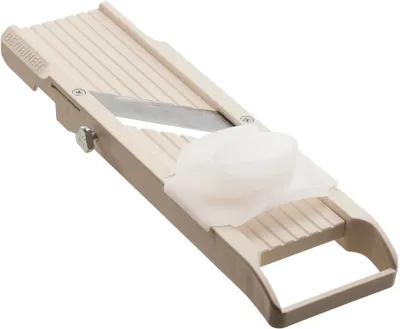 Imagen del producto de Benriner, rebanadora de verduras tipo mandolina, 64W, acero inoxidable 18/10, color marfil