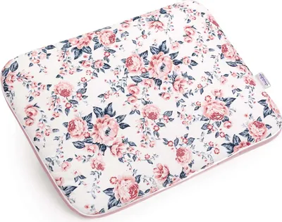 Produktbild von Roses & Smokey Pink Soft Velvet Baby-Flachkissen 30x40cm