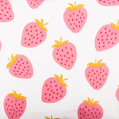 Produktbild von Musselin Stoff Meterware STRAWBERRIES Erdbeeren groß offweiß pink 135cm ocker