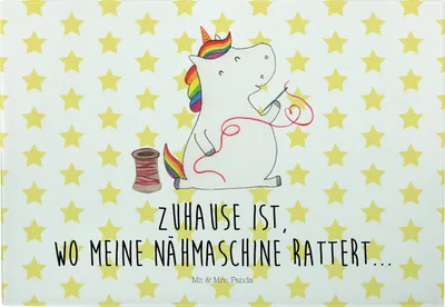 Produktbild von Mr. & Mrs. Panda Servierplatte Einhorn Näherin - Weiß - Geschenk, Einhörner, Häkeln, vesperbrett, Unicorn, Nähen, Hackbrett, Schneidebrett, Glas, Vesperplatte, Stricken