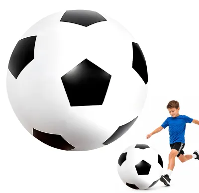 Produktbild von Fußball aus Gummi, XXL Ø 80 cm, aufblasbar, Spielball für draußen