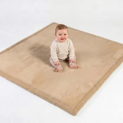 Image de CASABEL Tapis d’Éveil Bébé Velours Blanc crème 150×200 cm, Épais et Doux, Mousse Confortable, Base Antidérapante