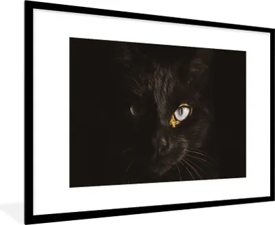 Produktbild von MuchoWow® Gerahmtes Poster Katze - Gold - Schwarz 90x60 cm - Poster mit Schwarzem Bilderrahmen Wandposter Rahmen Foto Bilder - Wanddekoration - Fotos