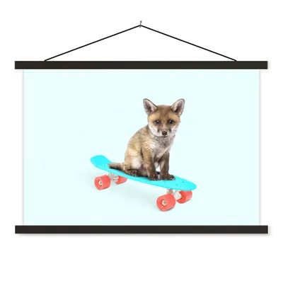 Produktbild von MuchoWow® Textilposter Fuchs - Tiere - Skateboard - Blau 90x60 cm mit schwarzem Rahmen - Aufhängungssatz