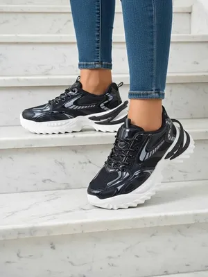 Produktbild von Royalfashion Damen-Sportsneaker auf einer dickeren Sohle Nettes, Größe 39