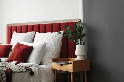 Produktbild von Wandkissen Matt Velvet dunkelrot Samt-Optik 60 x 15 cm