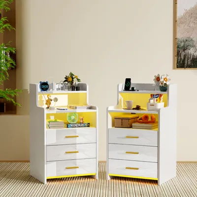 Produktbild von 2x LED Nachttisch mit Ladestation,Front Hochglanz Nachtschrank Beistelltisch mit 3 Schubladennd offenes Schließfach für Schlafzimmer 45x40x77cm Weiß
