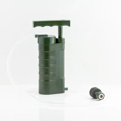 Productafbeelding van Famanu draagbaar waterfilter voor buitenshuis en kamperen - met verbeterde efficiëntie