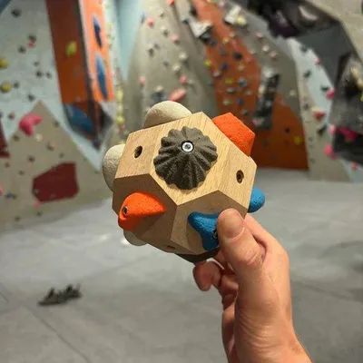 Obrázek produktu pro Ručně vyráběné lezecké kameny | Tréninkové pomůcky na posílení prstů a zlepšení úchopu pro horolezce | Tréninkové pomůcky pro bouldering | Ideální pro začátečníky i profesionály