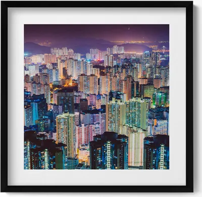 Produktbild von Beleuchtete Stadt bei Nacht– Wandbild mit Rahmen – Gerahmtes Bild  – Wanddekoration – 50x50 cm –  Schwarz Rahmen