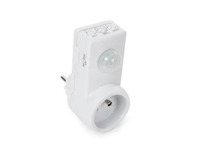 Produktbild von Perel Zwischenstecker mit Dämmerungssensor, einstellbar, Erfassungswinkel 160°, Erfassungsbereich 9
