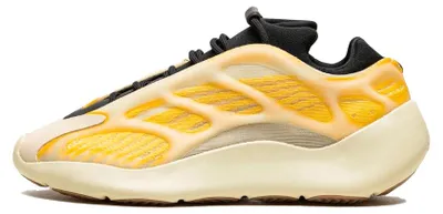 Productafbeelding van Adidas Yeezy 700 V3 Mono Safflower