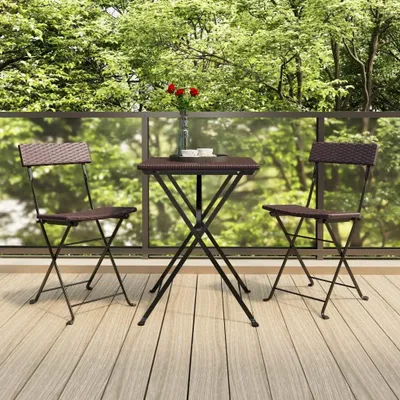 Produktbild von Klappbare Bistrostühle im 2er-Set aus braunem Poly-Rattan mit Stahlrahmen, 40x45x79 cm, für Garten, Terrasse, Balkon und Camping