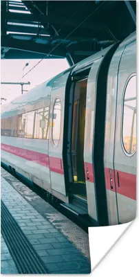 Produktbild von MuchoWow® Poster Schöner Zug auf dem Bahnsteig 20x40 cm - Plakat - Foto