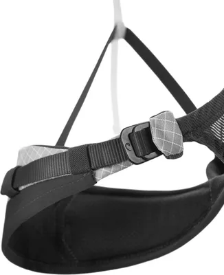 Damenklettergurt "Helios" von Edelrid; schwarz mit grauen Akzenten und verstellbarem Gurt.