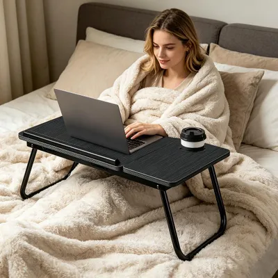 Produktbild von Small Laptoptisch für Bett,Klappbar Laptopständer mit einstellbare Winkel für Laptops bis 15,6 Zoll,Schreibtisch für Arbeiten Studieren 56x33x25cm
