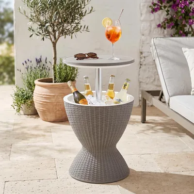 Produktbild von Atessa Getränkekühltisch, 58 x 49 cm, 30L, hellbraun – Gartentisch mit Kühlfunktion, Beistelltisch, höhenverstellbarer Couchtisch und Bartisch mit Abflussstopfen