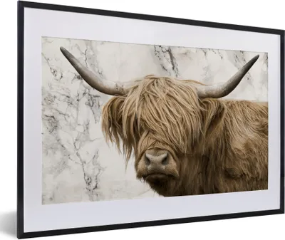 Produktbild von MuchoWow® Gerahmtes Poster Schottischer Highlander - Marmor - Tiere 60x40 cm - Poster mit Schwarzem Bilderrahmen Wandposter Rahmen Foto Bilder - Schlafzimmer - Plakat in Rahmen - Drucken
