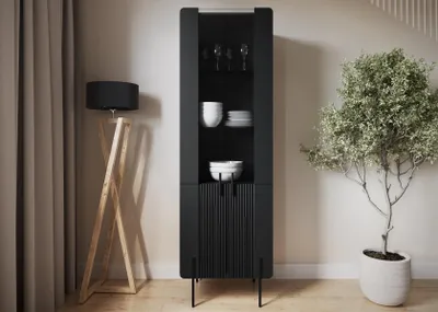 Zdjęcie produktu dla Witryna do salonu ryflowana 60 cm czarny mat czarne nóżki półki MDF Malmi