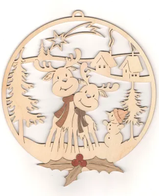 Produktbild von Drechslerei Kuhnert Fensterbild aus Holz Elch mit Schneemann - Maße ca. 19 x 19cm - 19148