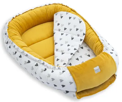 Produktbild von Premium BABYNEST + Matratze GELB Samt Velour/ Herzchen Grau Baumwolle Nestchen Babyausstattung Geschenk Geborgenheit Komfort für Neugeborene