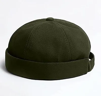 Imagen del producto de Gorra estilo docker Unyqoos® – gorra ajustable de algodón, sin visera, con bordado de una carita sonriente, color verde oliva, tallas XS a XXL, circunferencia de la cabeza de aproximadamente 56 a 60 cm, hebilla metálica