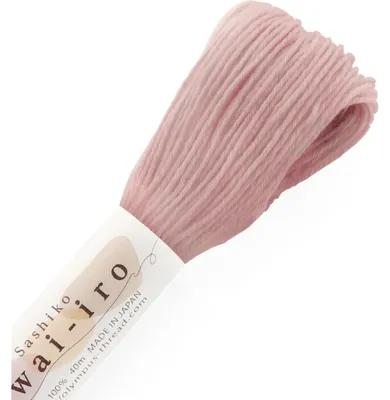 Produktbild von Olympus Awai-iro Sashiko Garn, Baumwolle, Strang, ca 40m, Farbe A17, Rosébeige, hergestellt in Japan