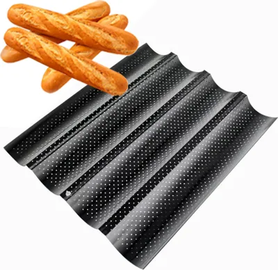 Image de Plaque à baguette noire 4 alvéoles 38 x 33cm, avec bon revêtement antiadhésif & brunissage uniforme grâce à une conduction thermique optimale