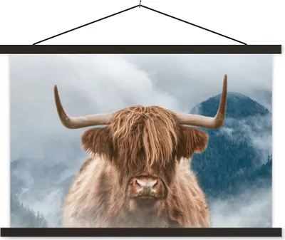 Produktbild von MuchoWow® Textilposter Schottisches Hochlandrind - Berg - Nebel 60x40 cm mit schwarzem Rahmen - Hölzernes