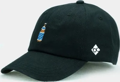 Produktbild von Bavarian Caps Dadhat mit Bierflaschenstickerei