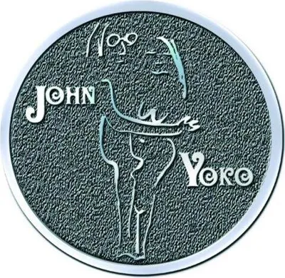 Image de John Lennon - Badge "John & Yoko" - Métal, Chrome RO8684 (Taille unique) (Gris/Blanc)