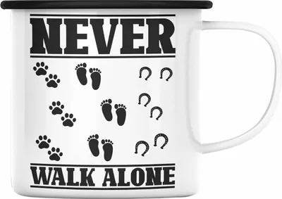Produktbild von Trendation - Hund Pferd Reiter Emaille Tasse Geschenk Never Walk Alone Reiterin Geschenk Pferde Mädchen (Schwarz)