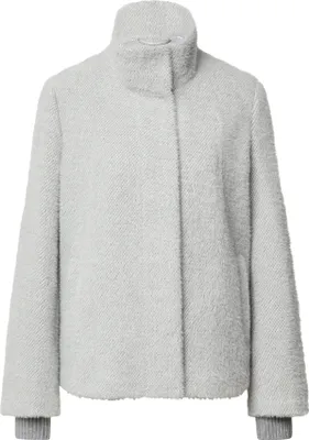 Produktbild von comma Outdoor Cape-Jacke aus langflorigem Material mit Stehkragen und 3/4-Ärmeln